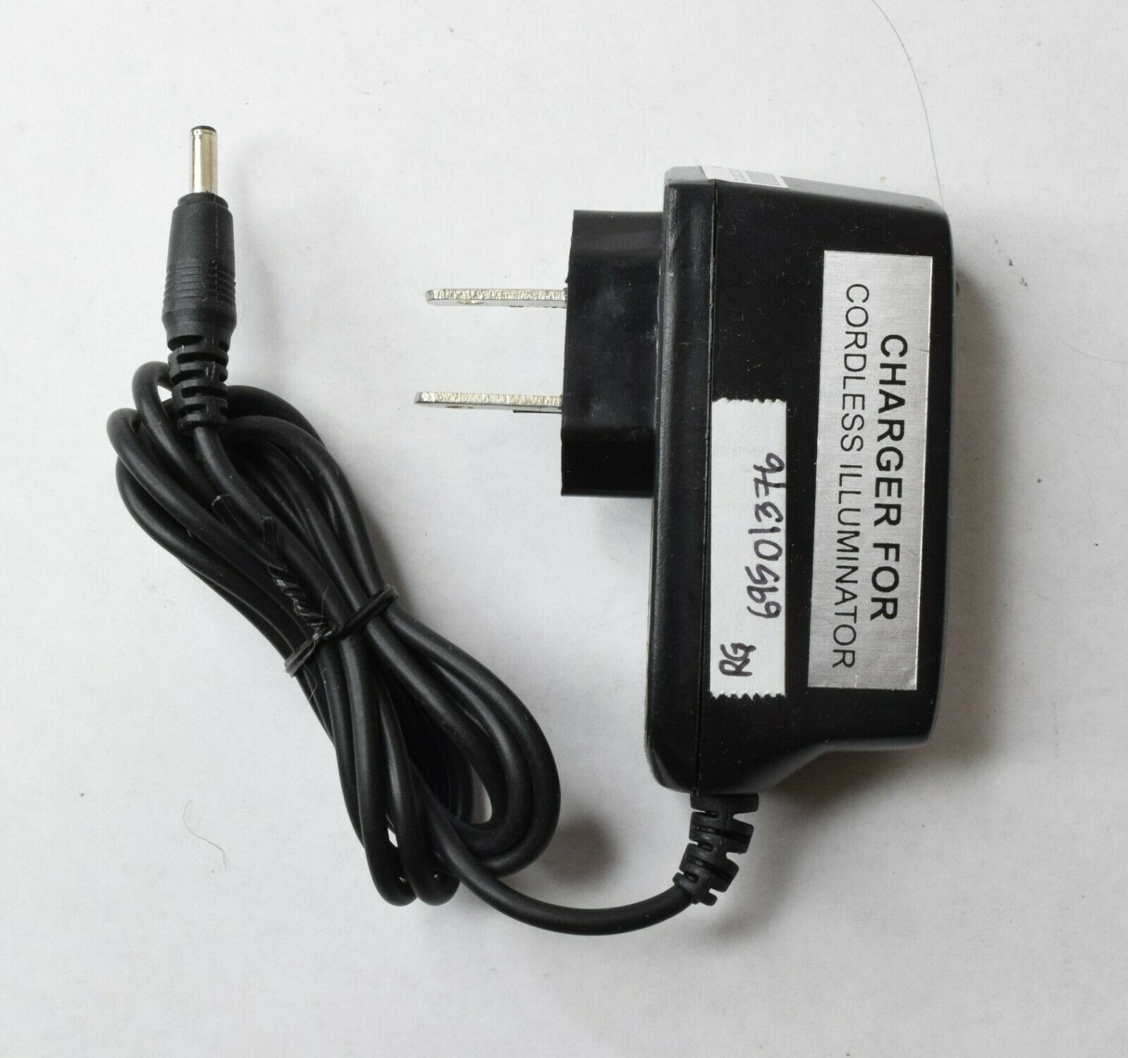 RG Cordless Illuminator Power Supply Adapter Unit 69501376 5.7V 800mA Type: Adap